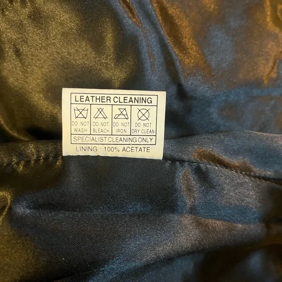 Stylish Black Leather Vest for Women - Picture 6 of 6